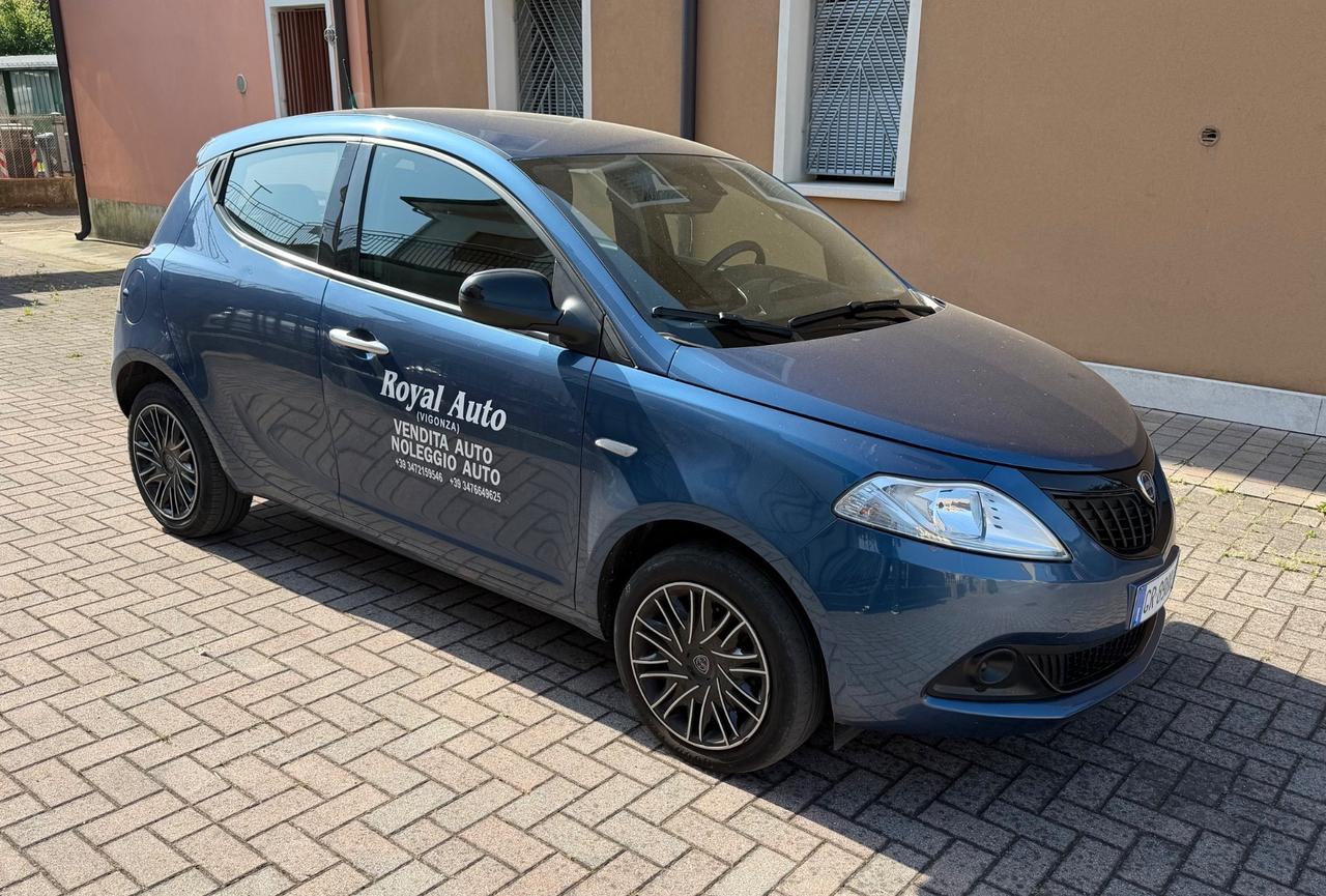 Lancia Ypsilon Noleggio