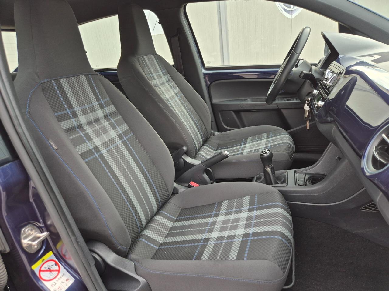 Volkswagen UP! 1.0 5p. NUOVA FULL OPTIONAL 2015