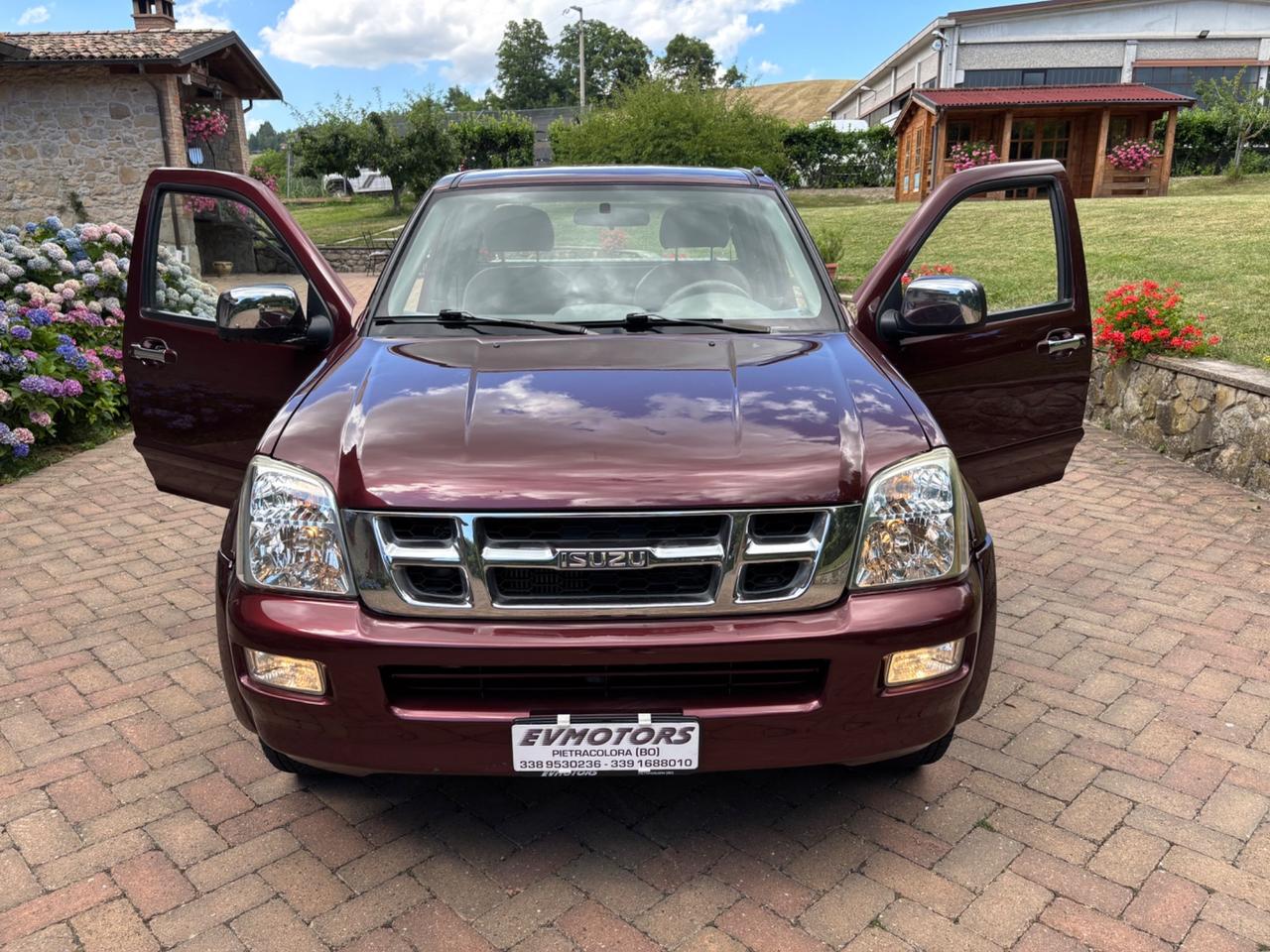 Isuzu D-Max 3.0 TD cat Space Cab 4WD Pick-up LS