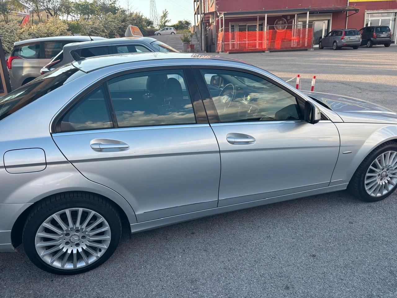 Mercedes-benz C 220 200 CDI BlueEFFICIENCY Elegance