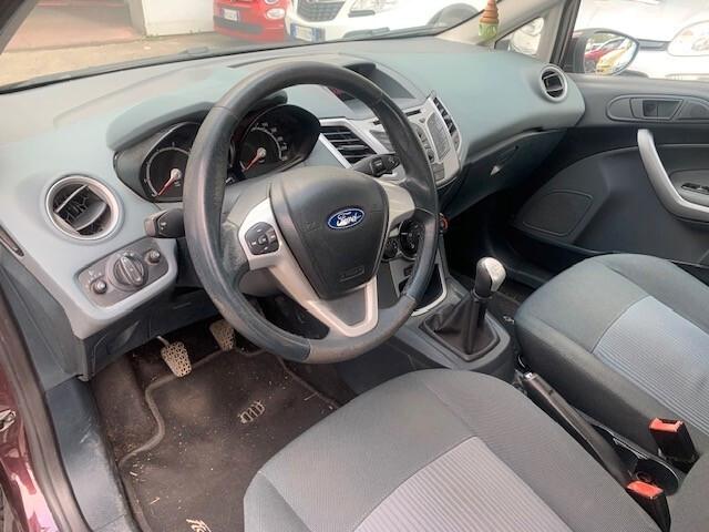 Ford Fiesta 1.2 16v Titanium NEOPATENTATI