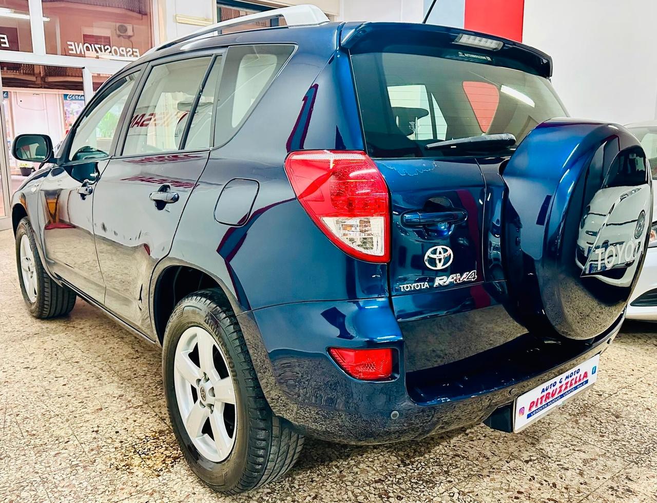Toyota RAV 4 RAV4 2.2 D-4D 136 CV
