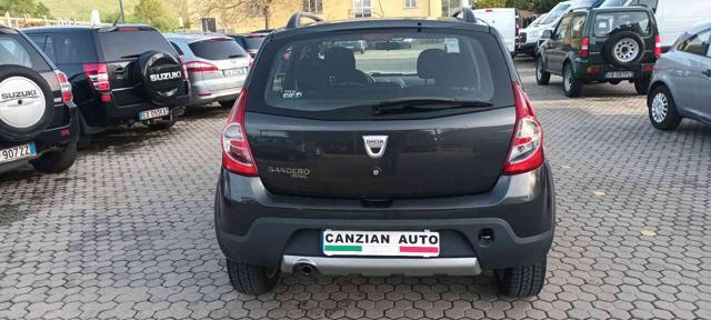 DACIA Sandero Stepway 1.6 8V