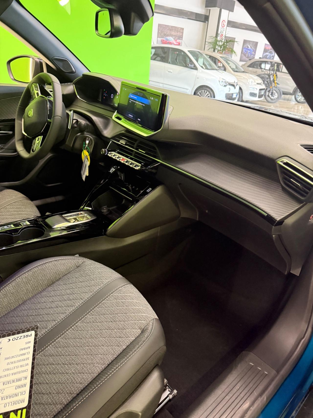 Peugeot 2008 PureTech 130 S&S EAT8 Allure