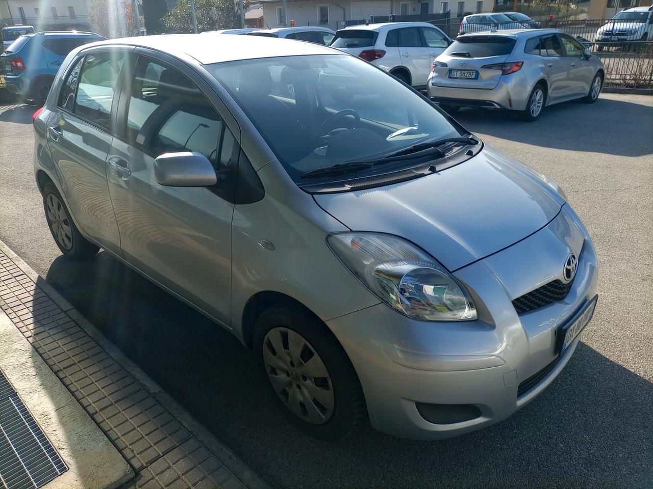 Toyota Yaris 1.3 5 porte Sol