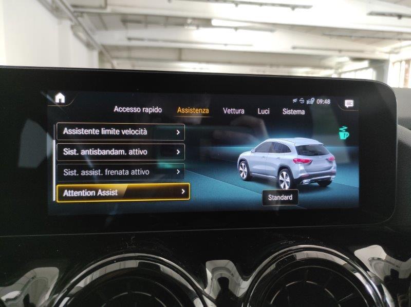 Mercedes-Benz GLA (H247) - GLA 200 Automatic Business Extra