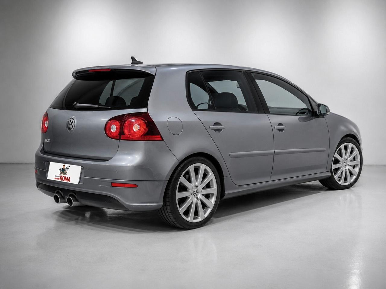 Volkswagen Golf 3.2 VR6 4mot. 5p. DSG R32