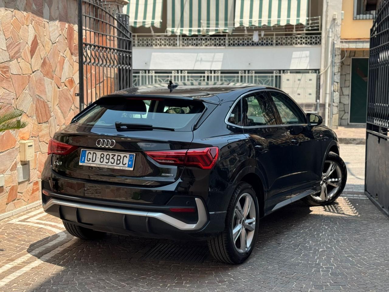 Audi Q3 SPB 35 TDI S tronic quattro edition