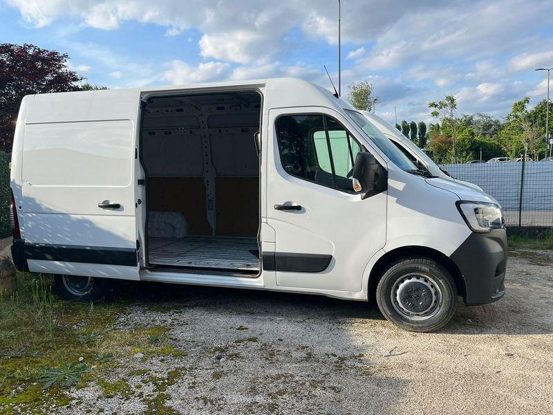 Renault Master T33 2.3 dCi 135 L2H2 Ice (IVA ESCL.)