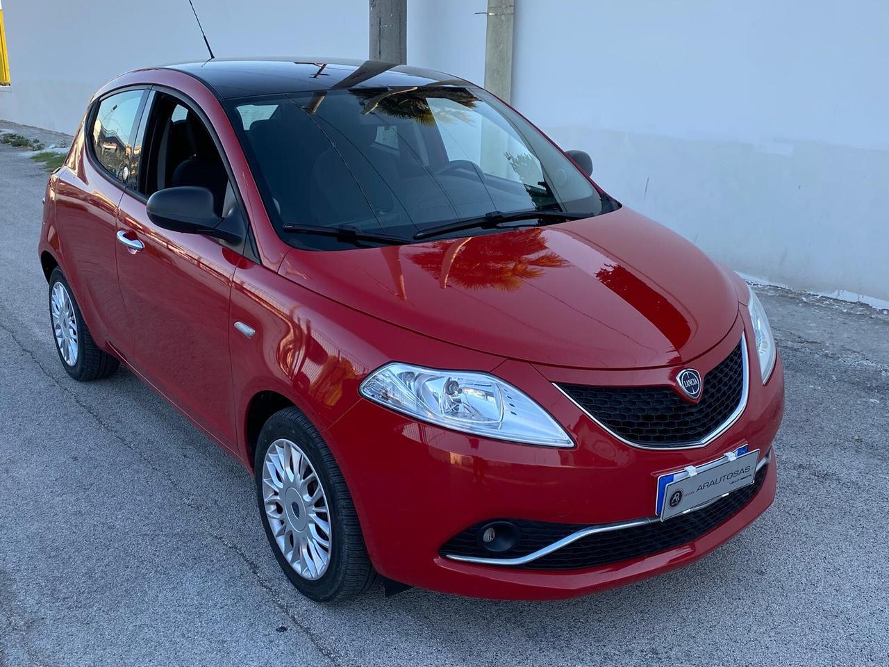 Lancia Ypsilon 1.2 69 CV GPL Ecochic Gold