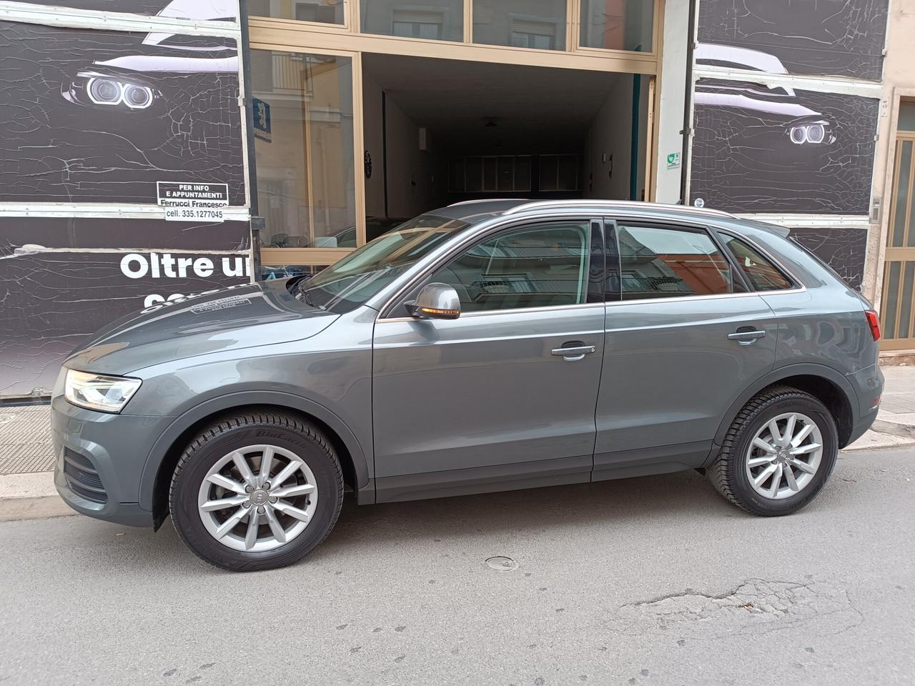 Audi Q3 2.0 TDI 120 CV S tronic Business