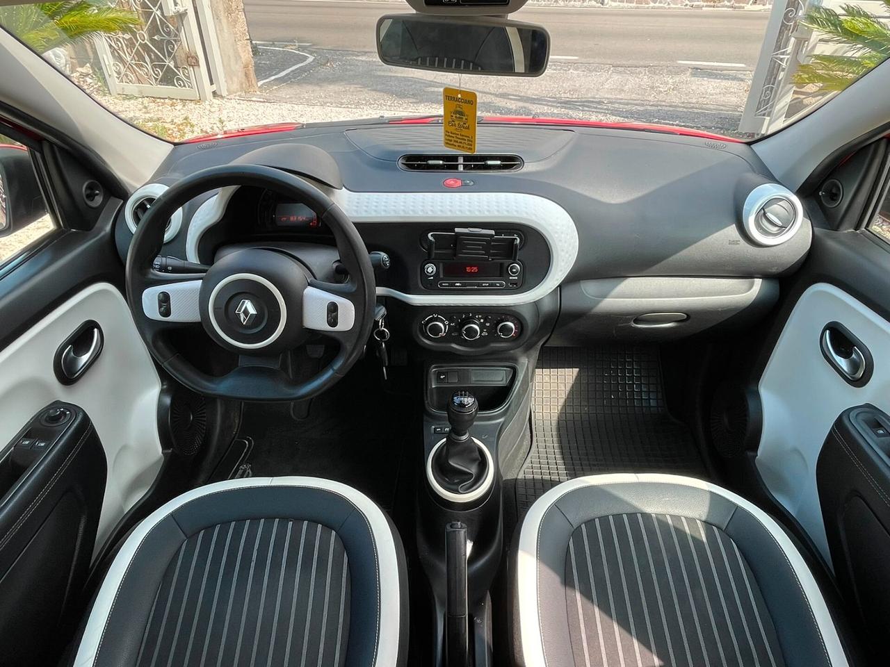Renault Twingo 1.0 SCe 65 CV Intens