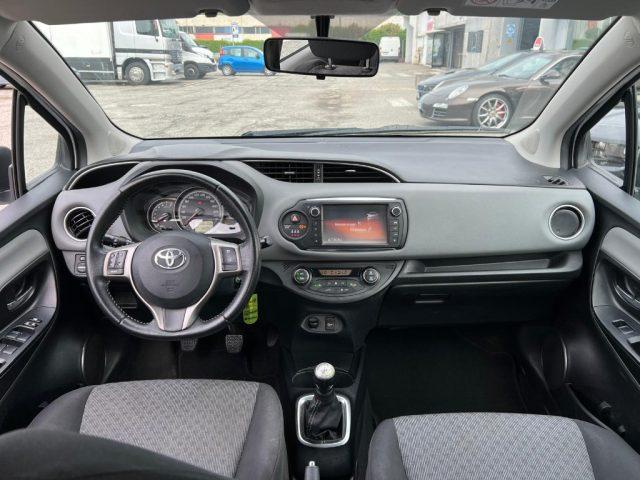 TOYOTA Yaris 1.0 5 porte Lounge My 2015 uniprop.