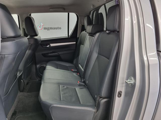 TOYOTA Hilux 2.8 D A/T 4WD 4 porte Double Cab