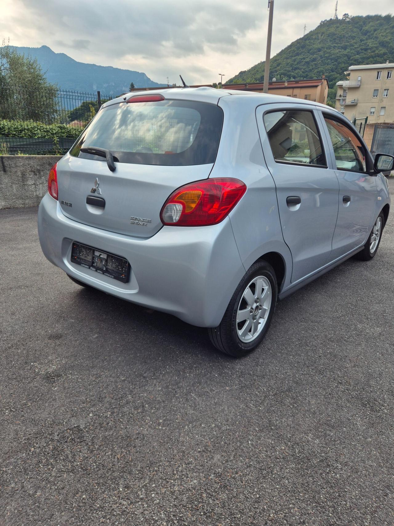 Mitsubishi Space Star 1.0 benzina neo patentati