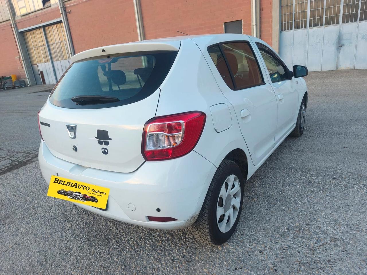 Dacia Sandero 2015---1.1 Benzina GPL Neopatentati