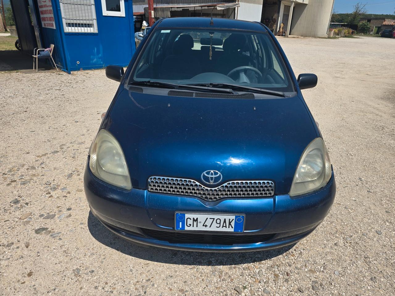 Toyota Yaris 1.0i 16V cat 5 porte Sol 68cv