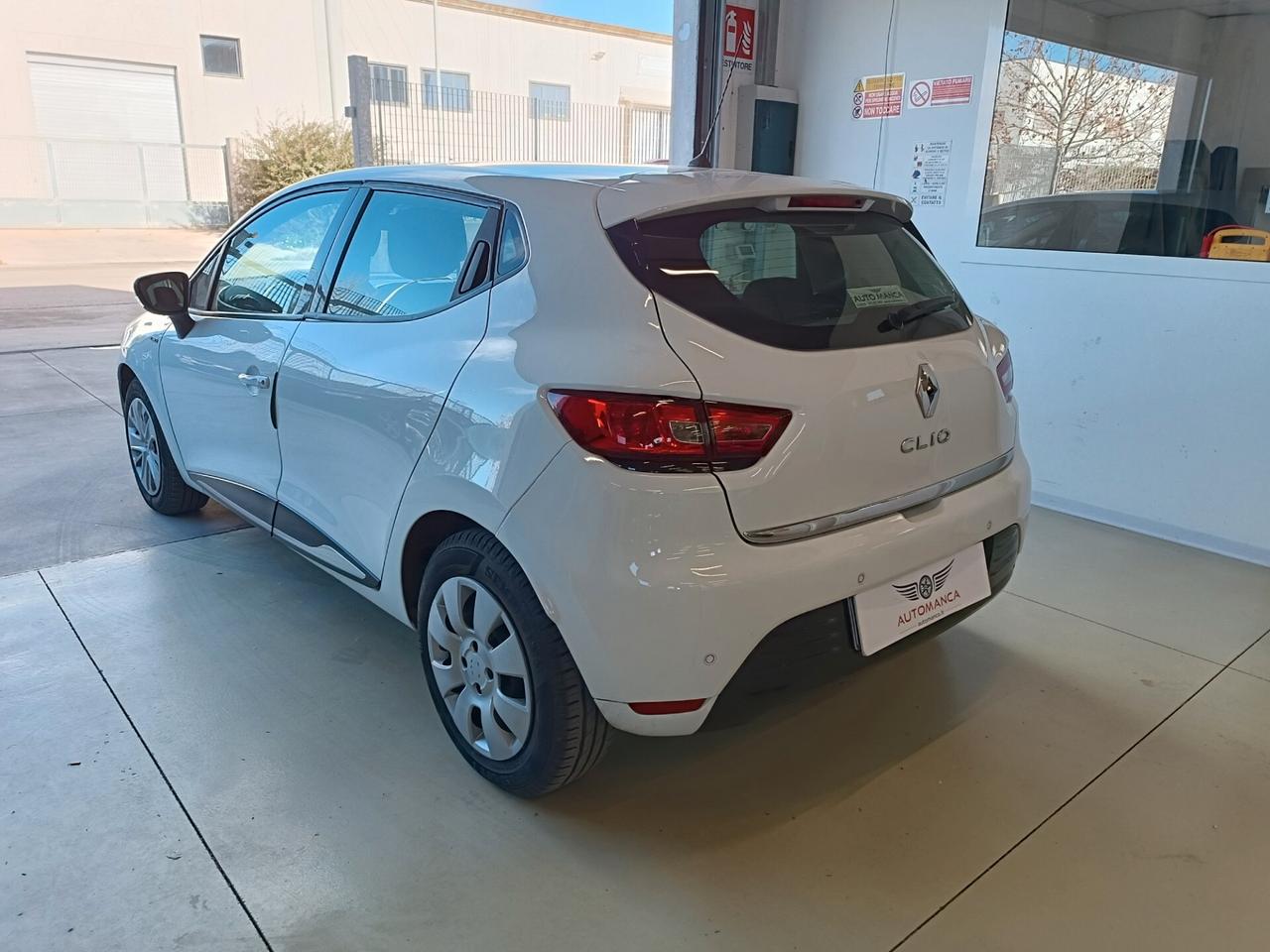 Renault Clio dCi 8V 75 CV 5 porte Moschino Life AUTOCARRO 4 POSTI