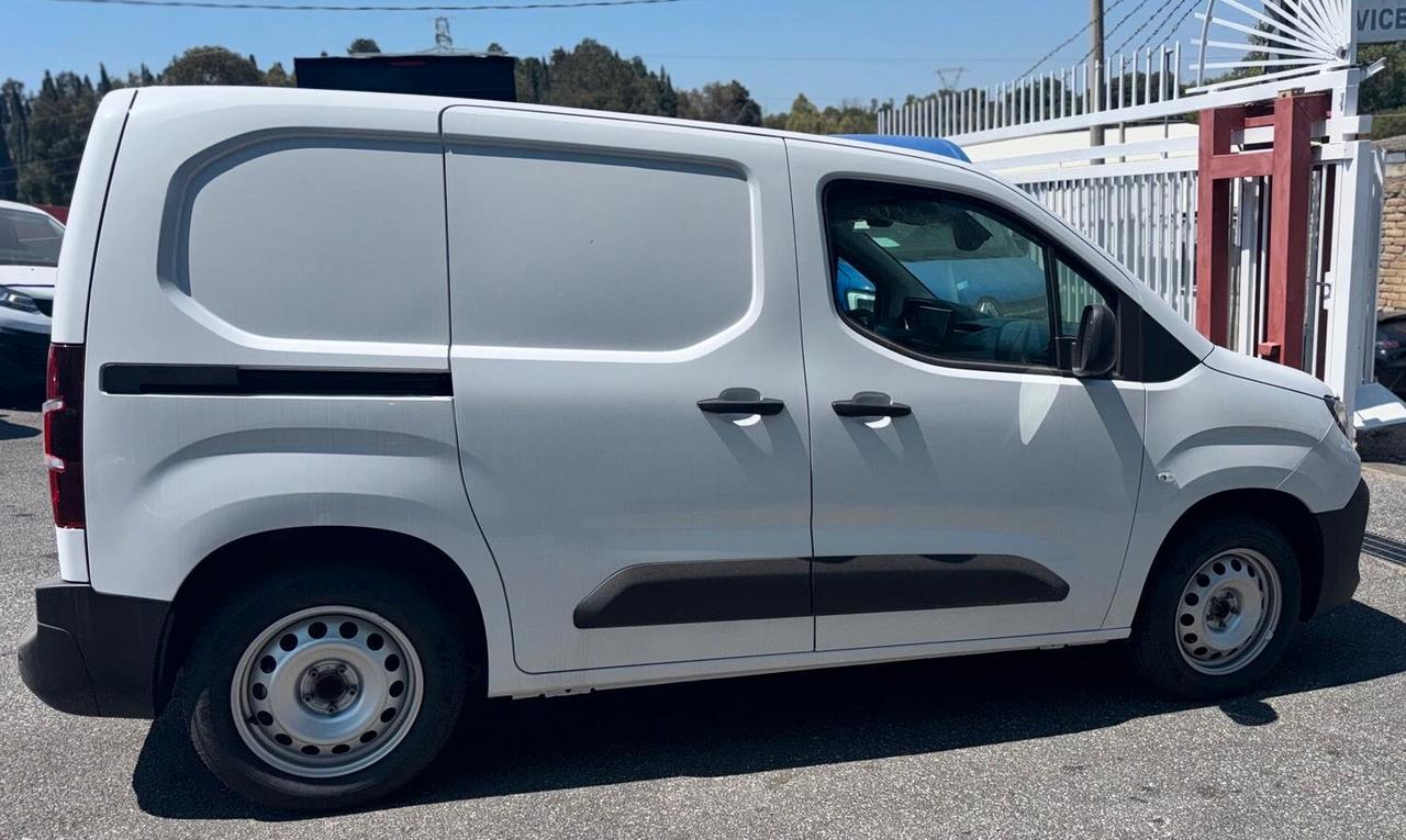 Peugeot Partner BlueHDi 100 S&S PC Furgone