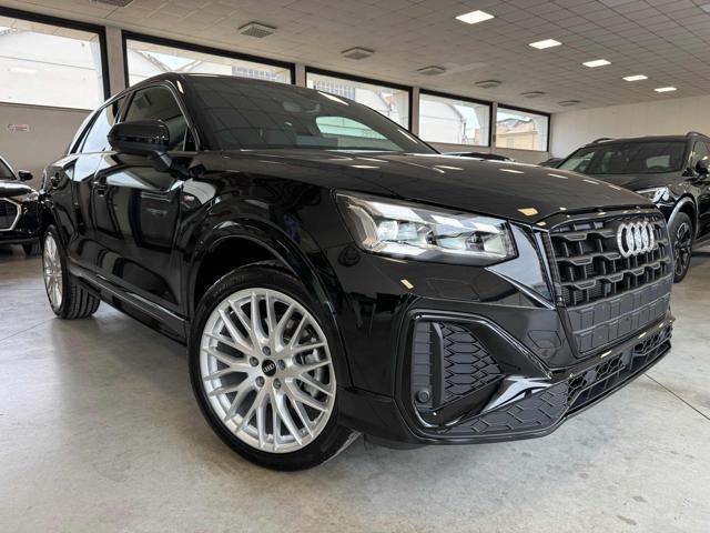 AUDI Q2 30 TFSI S line Interiors Cerchi 19"