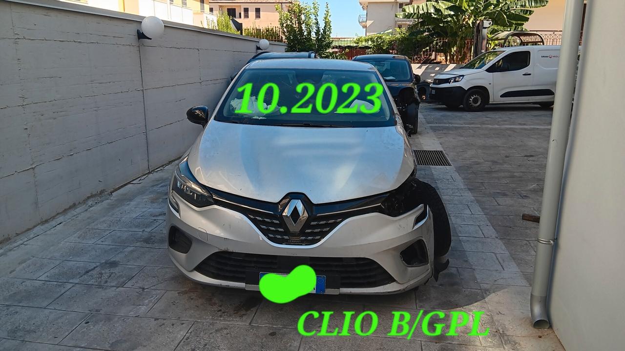 Renault Clio GPL INCIDENTATA SINISTRATA MONDIALCARS 023