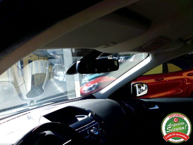 FORD Kuga 2.0 TDCI 140 CV 4WD Powershift Business