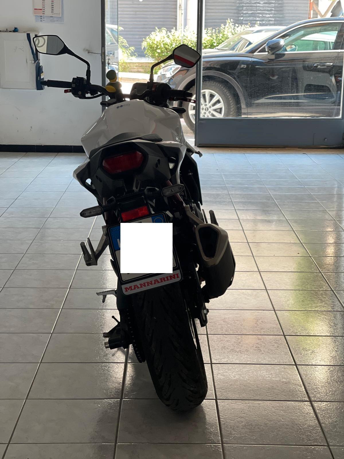 Honda Hornet 750