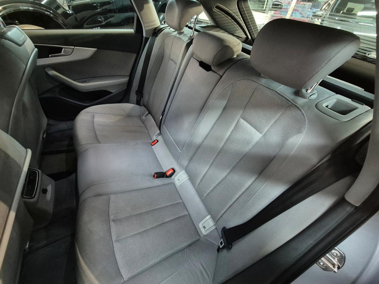 Audi A4 Avant 2.0 TDI 150 CV Business