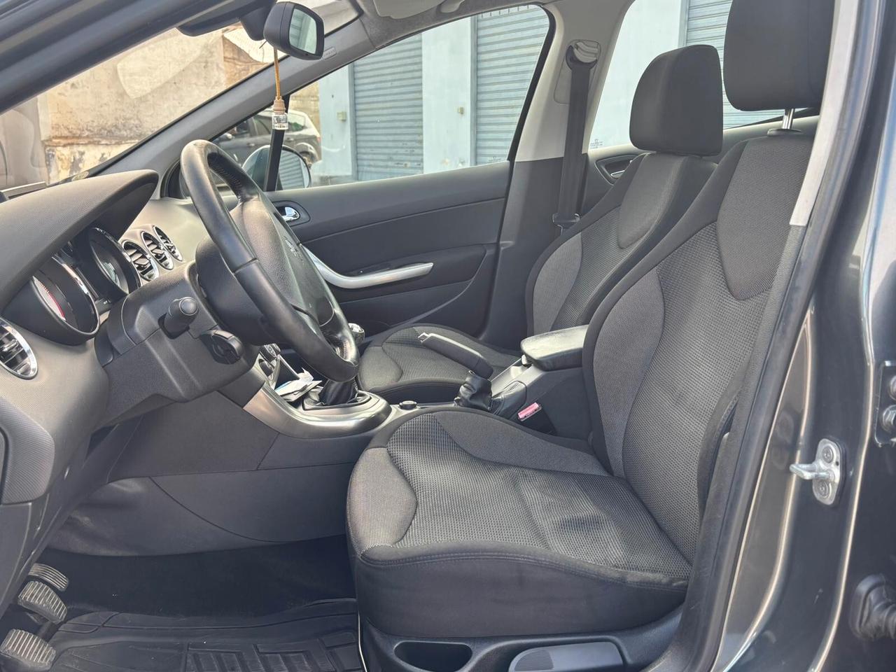 Peugeot 308 1.6 HDi 110CV 5p.