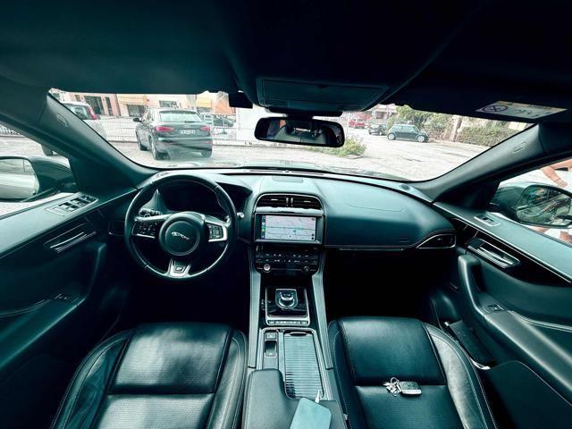 JAGUAR F-Pace 2.0 D 180 CV AWD aut. R-Sport