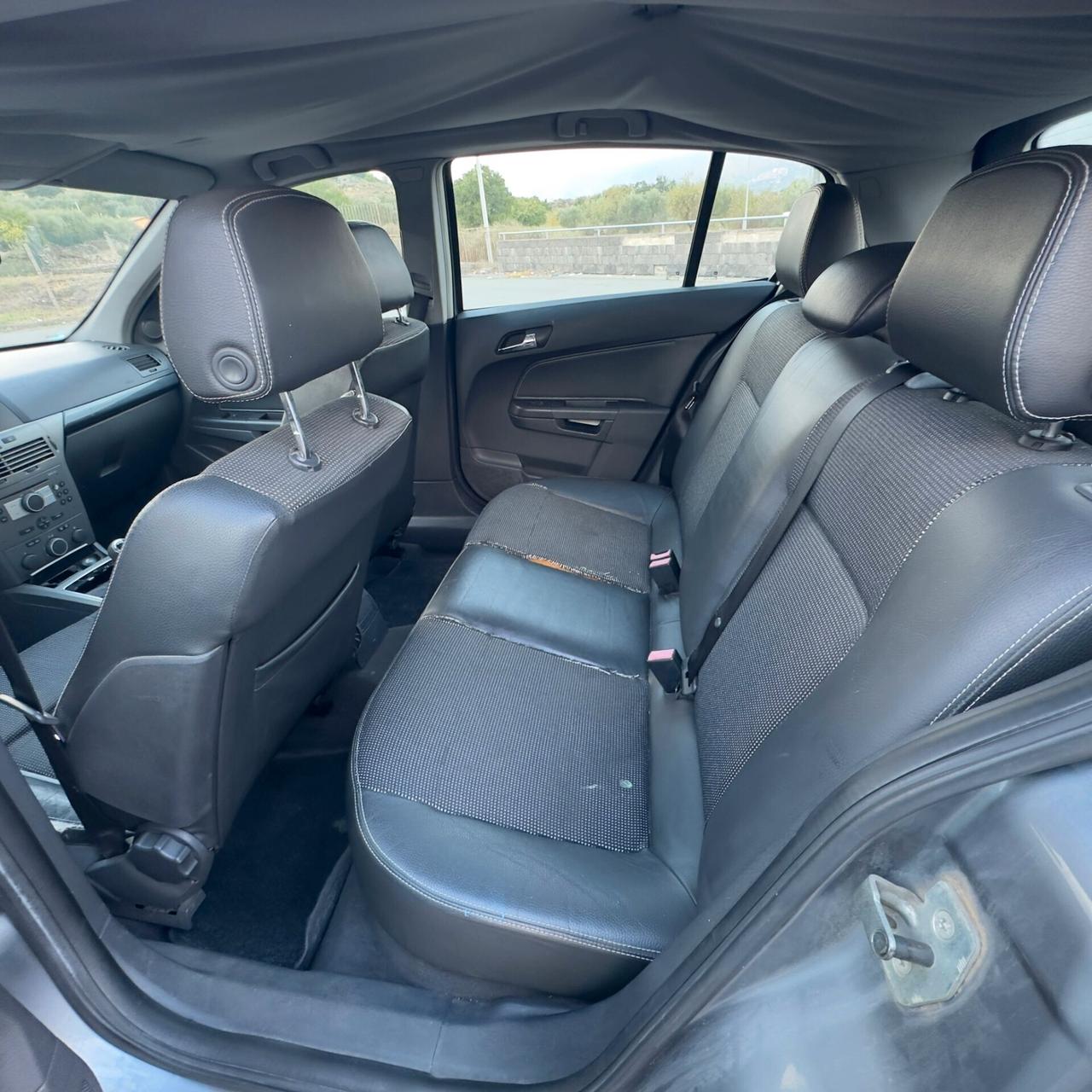 Opel Astra 1.7 CDTI 101CV 5 porte