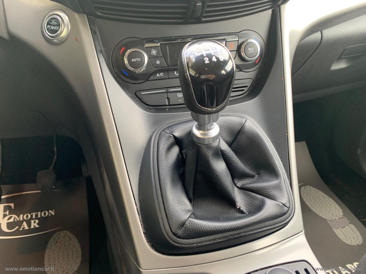 FORD Kuga 2.0 TDCI 140 CV 4WD Titanium - 2013