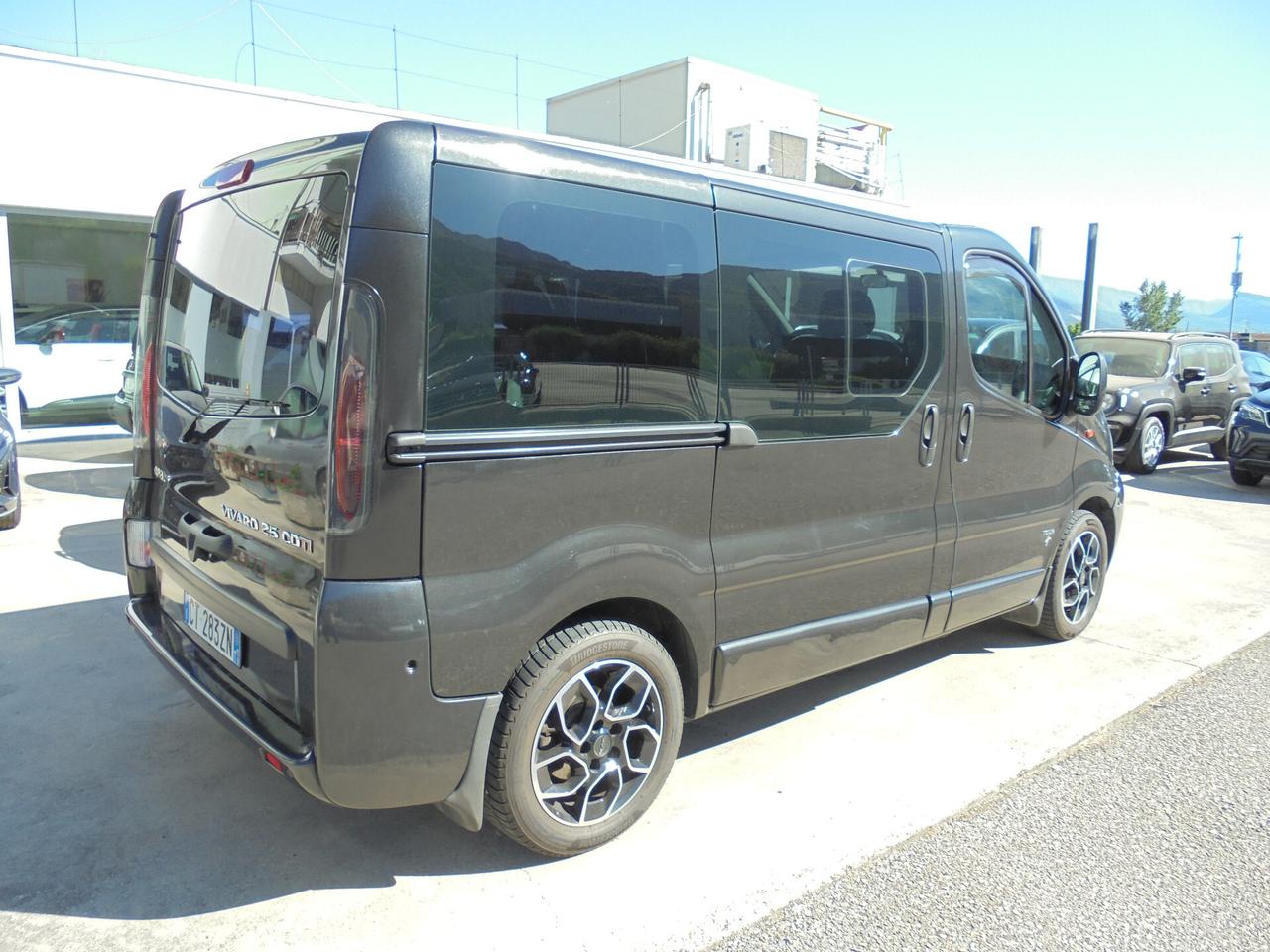 Opel Vivaro 27 2.5 CDTI/135CV PC-TN Tour