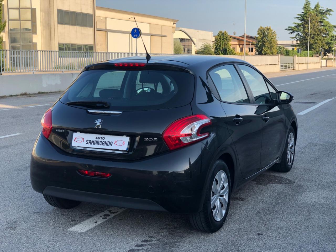 Peugeot 208 GPL 2012 Ok per neopatentati