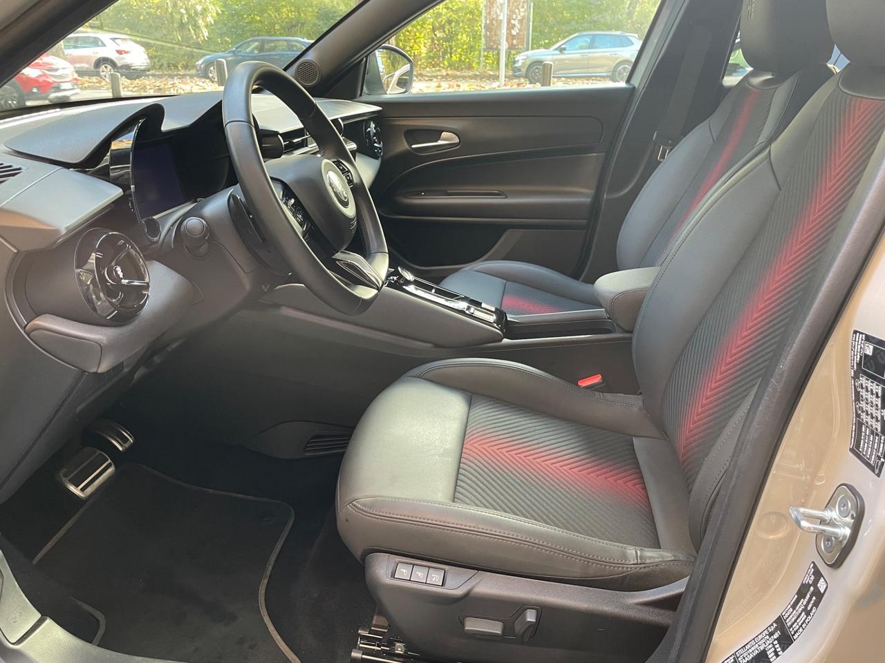 Alfa Romeo Junior 1.2 136 CV Hybrid Speciale + tech Pack