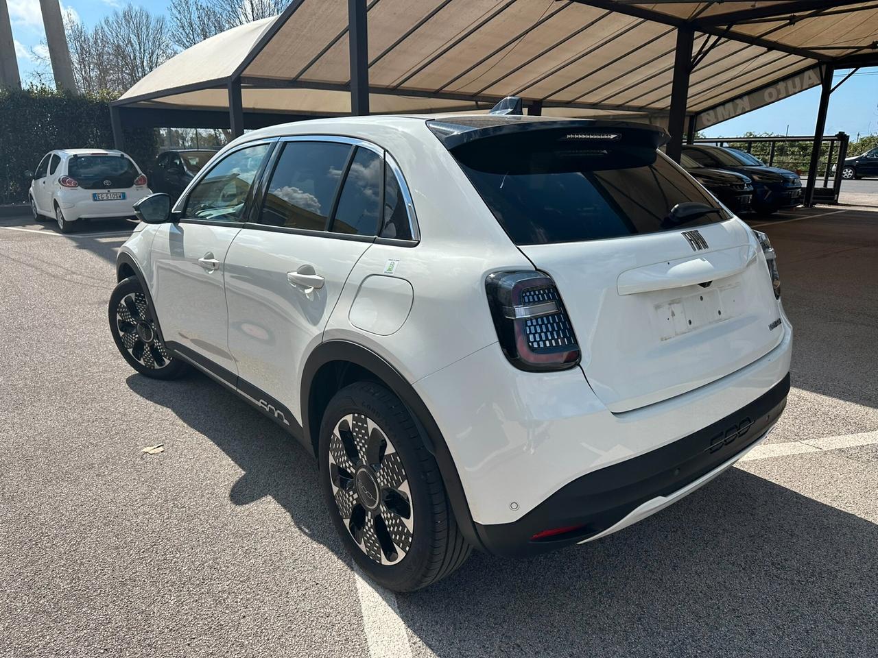 Fiat 600 Hybrid 110 CV DCT MHEV La Prima