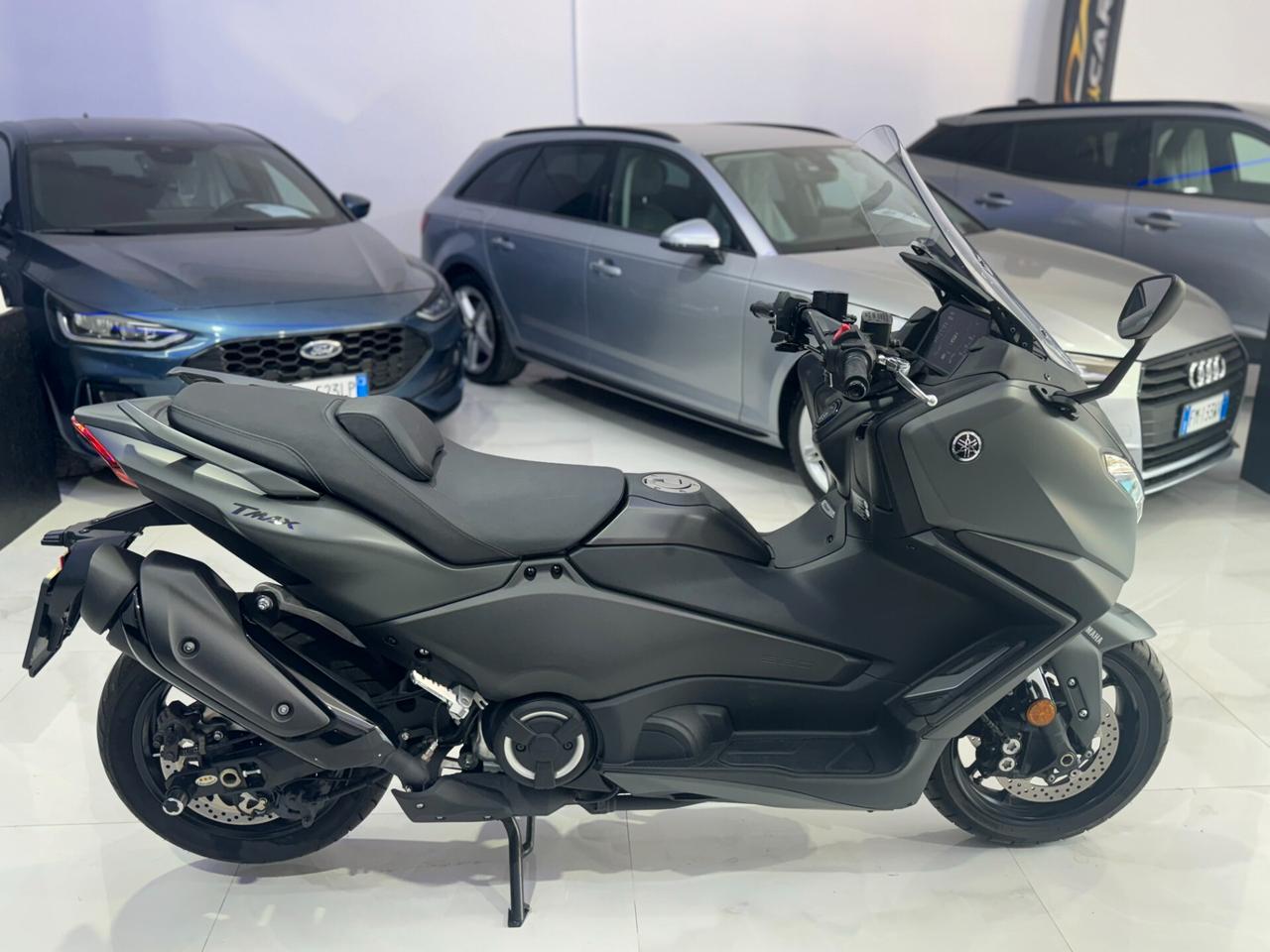 Yamaha T Max 560