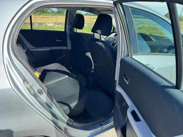 TOYOTA Yaris 1.3 5 porte M-MT Sol