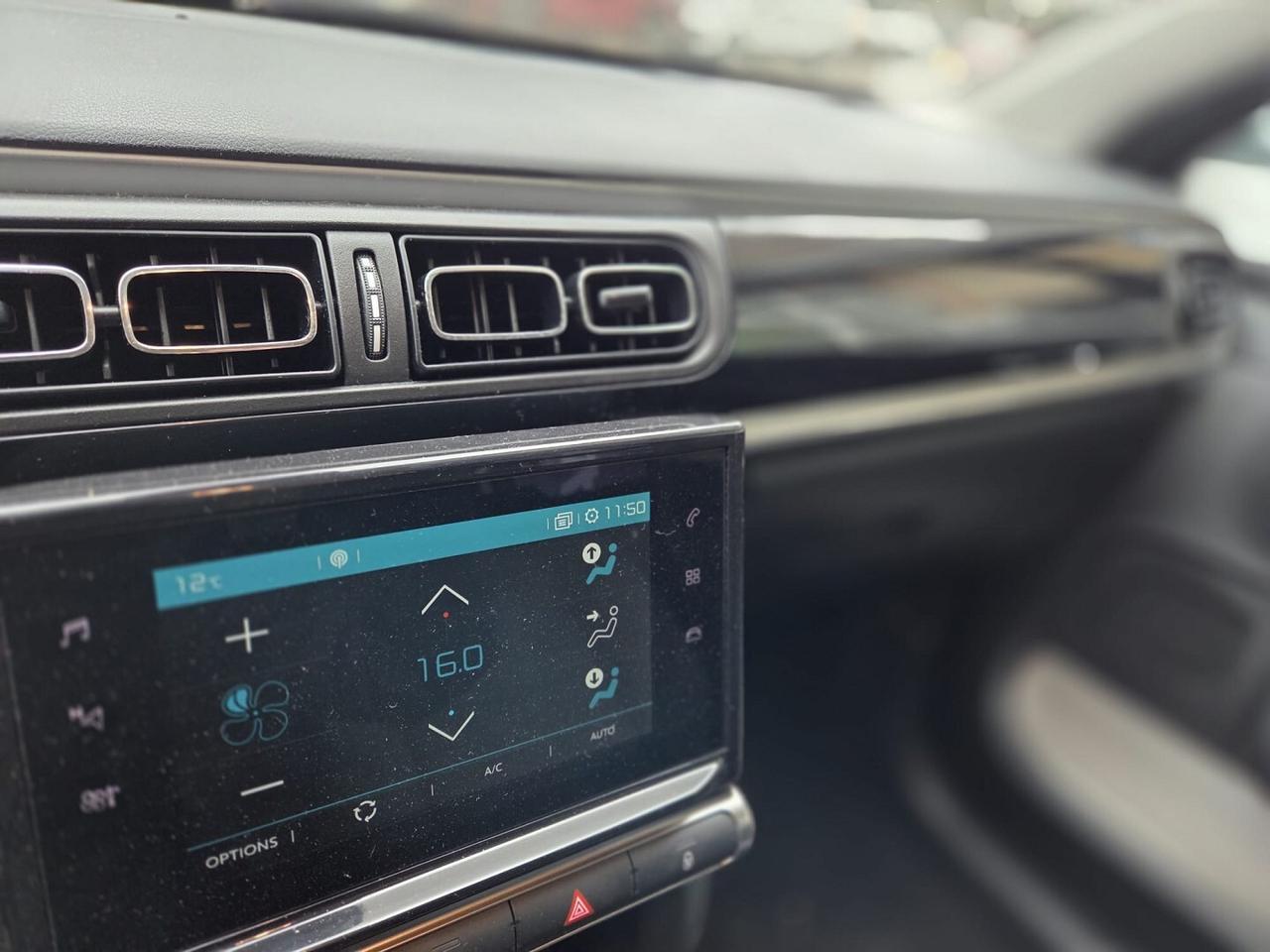 Citroen C3 1.2 83cv Shine Pack. 2023 solo*15000Km*