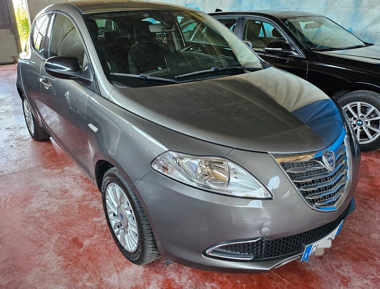 Lancia Ypsilon 1.2 69 CV 5 porte Gold