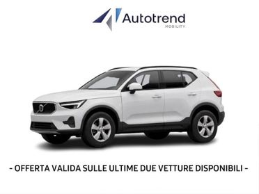 Volvo XC40 B3 163+14 CV Mild Hybrid Automatico Essential
