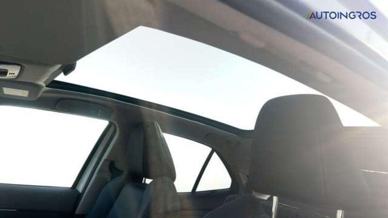 Toyota Yaris Cross 1.5 H Lounge