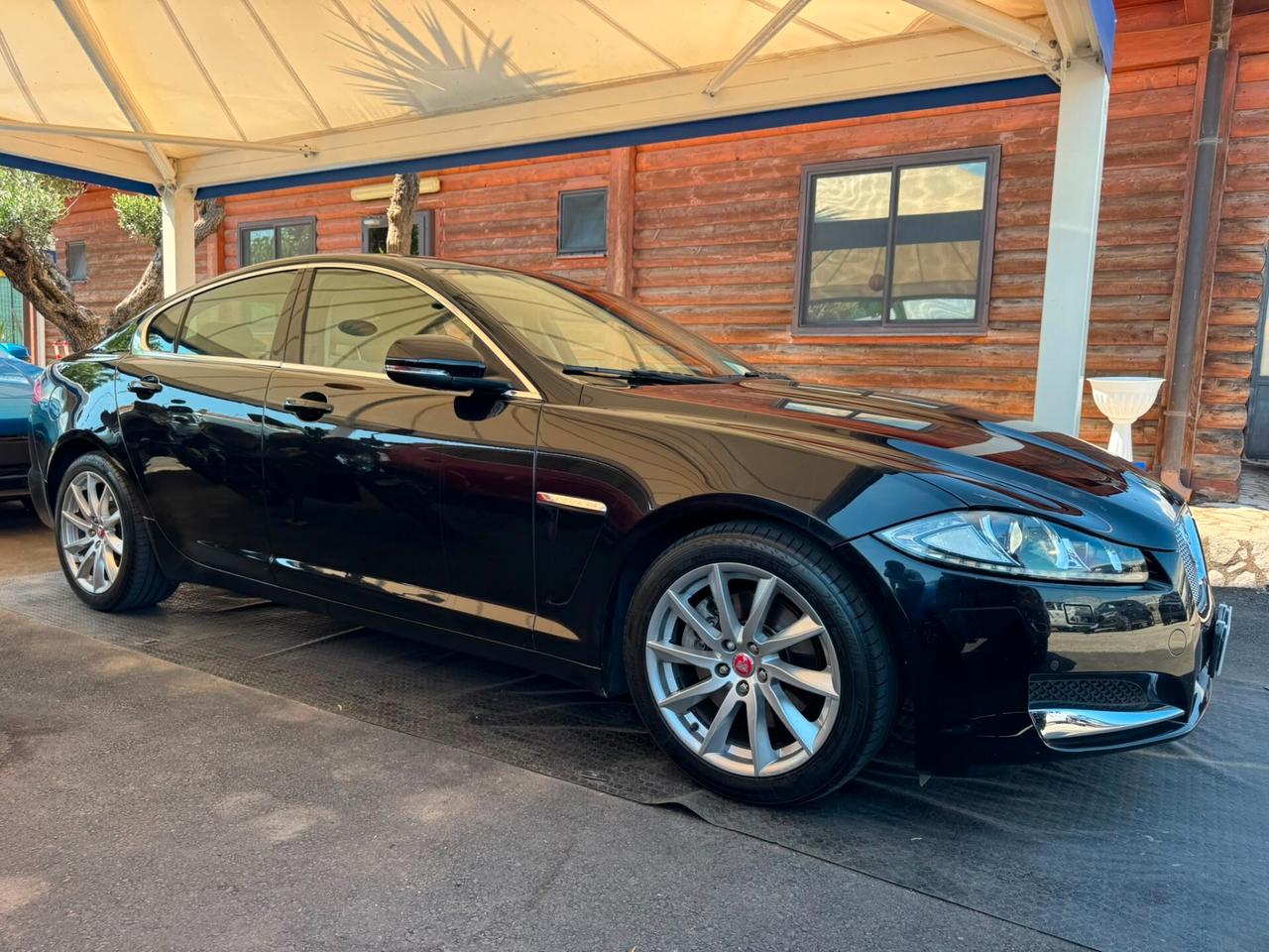 Jaguar XF 2.2 D Limited Edition
