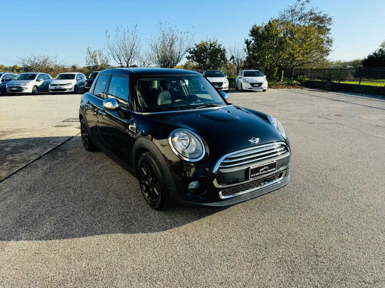 Mini cooper one 1.5 D hype 2016