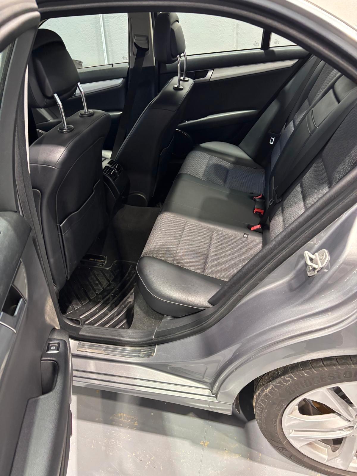 Mercedes-benz C 220 200 CDI BlueEFFICIENCY Avantgarde