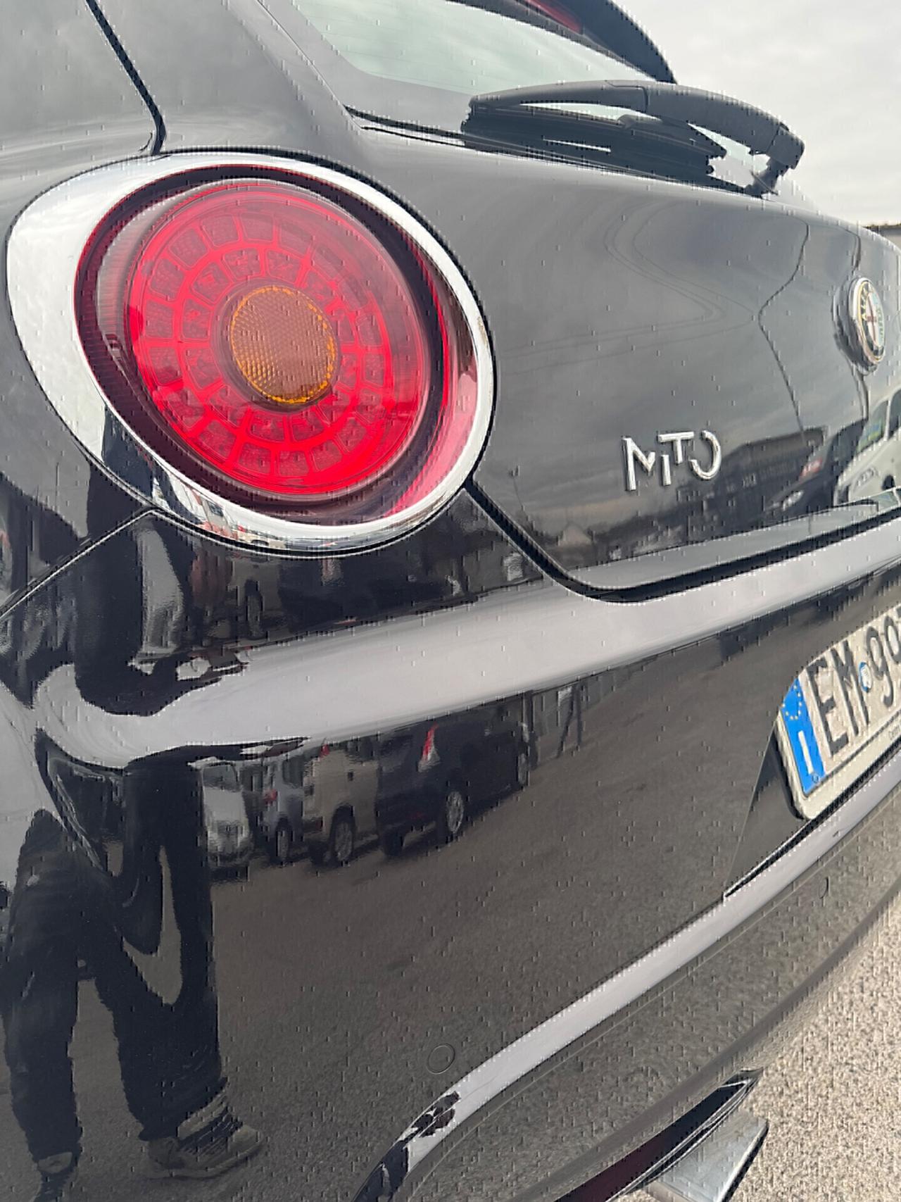Alfa Romeo MiTo 1.6 JTDm-2 S&S Distinctive 2012