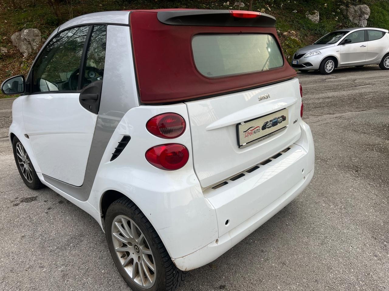 Smart ForTwo 1000 52 kW MHD coupé pure