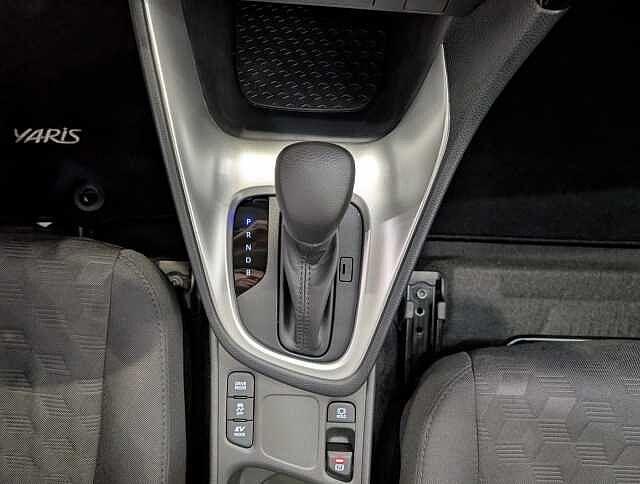 Toyota Yaris 1.5 Hybrid 5 porte Active *KM 0*