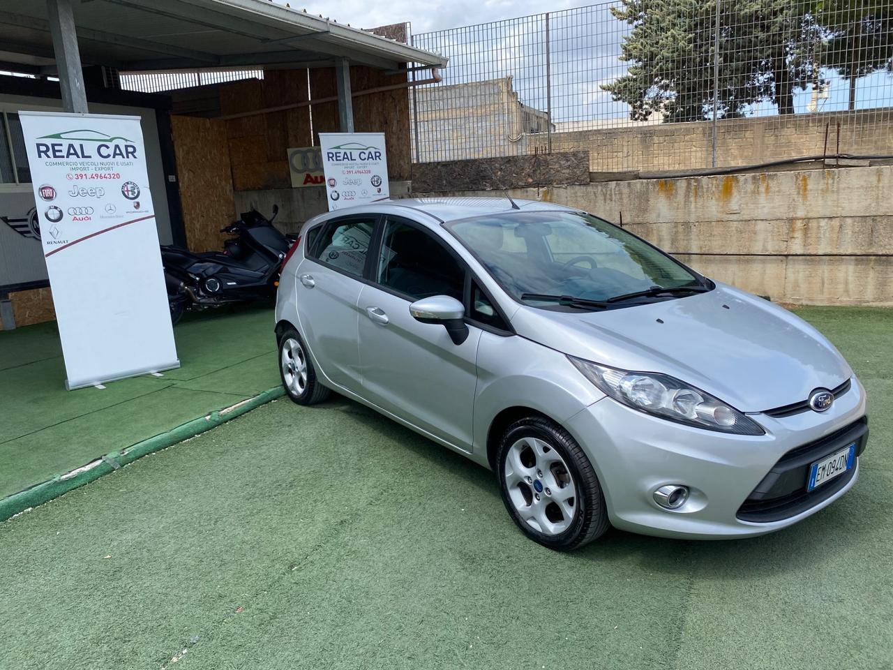 Ford Fiesta 1.4 Diesel 5 Porte Neo Patentati