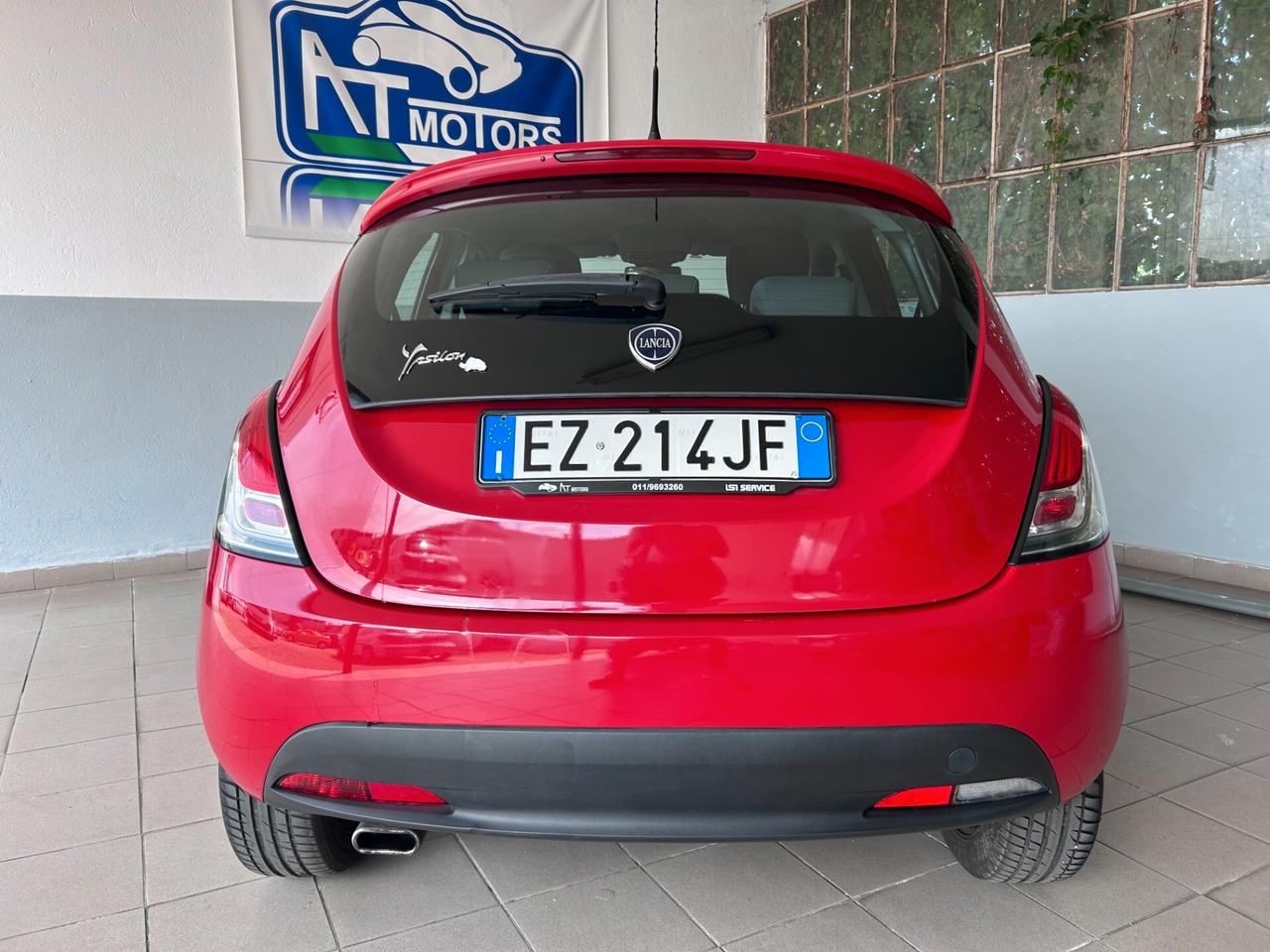 Lancia Ypsilon 1.2 69 CV 5 porte Elefantino